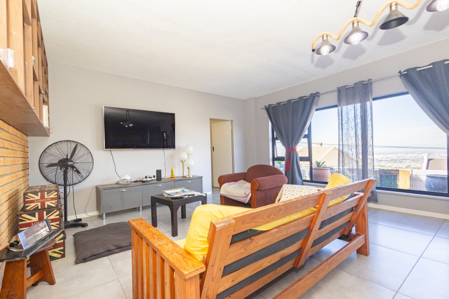 4 Bedroom Property for Sale in Loevenstein Western Cape